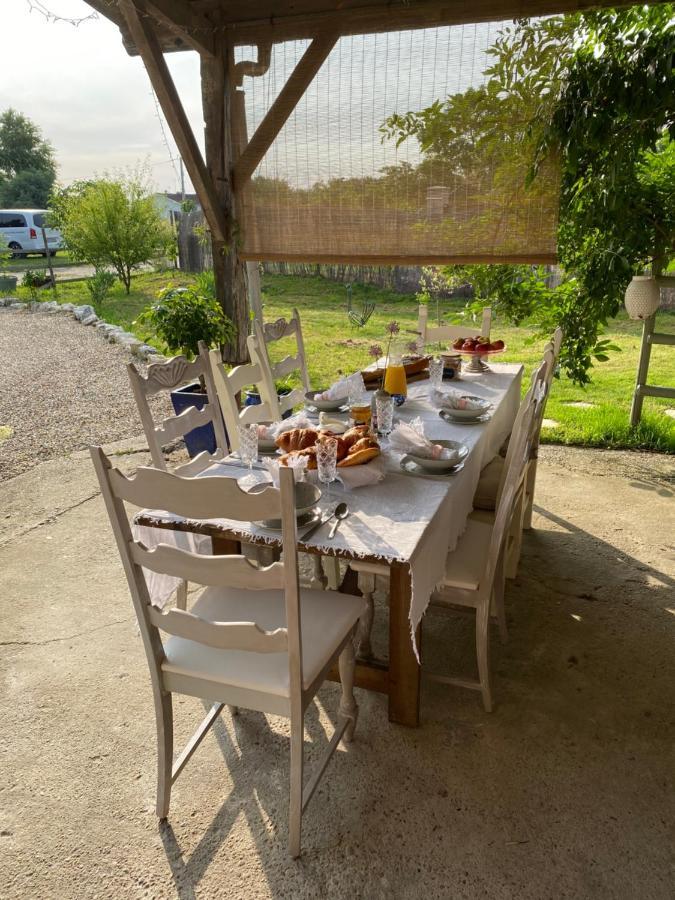 Bed and Breakfast Figtrees Margueron Exterior foto